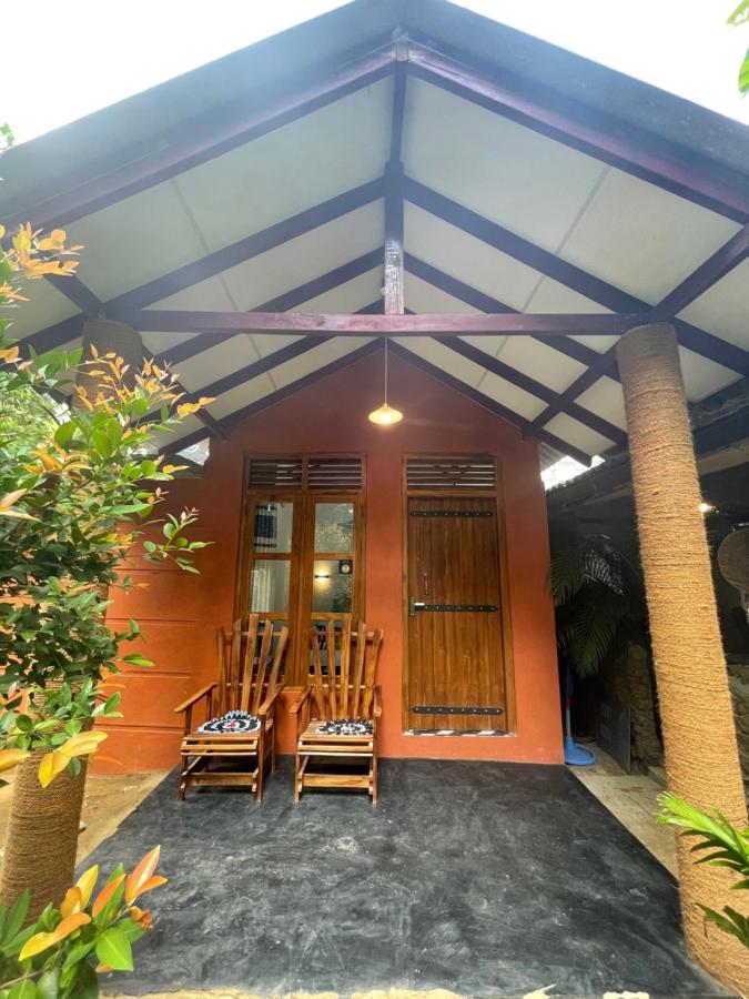 אודוואלאווה Peacock'S Paradise Safari Hostel מראה חיצוני תמונה