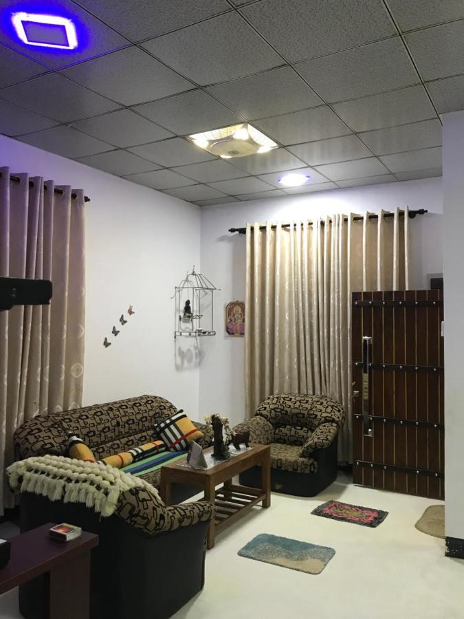 אודוואלאווה Peacock'S Paradise Safari Hostel מראה חיצוני תמונה
