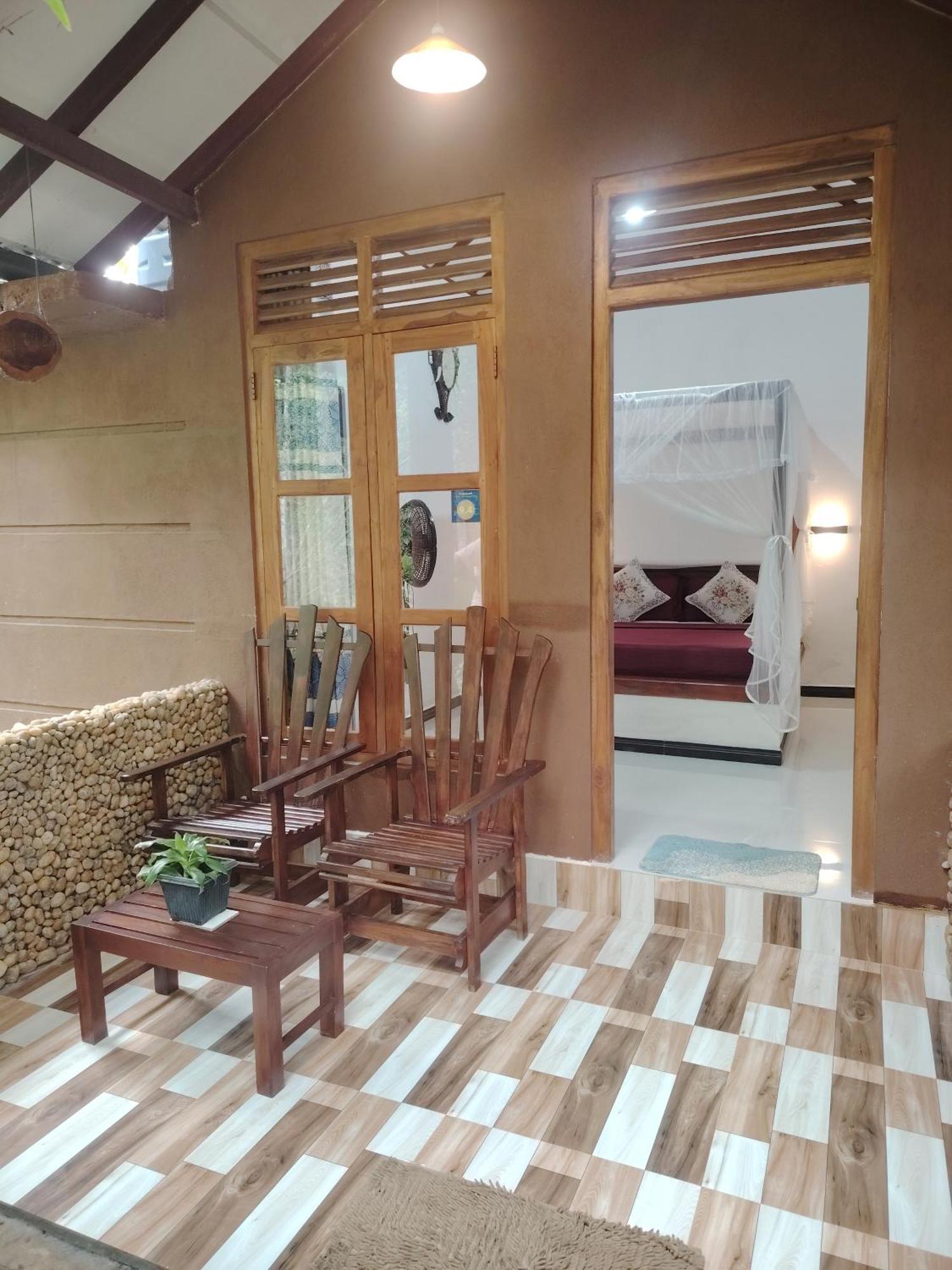 אודוואלאווה Peacock'S Paradise Safari Hostel מראה חיצוני תמונה