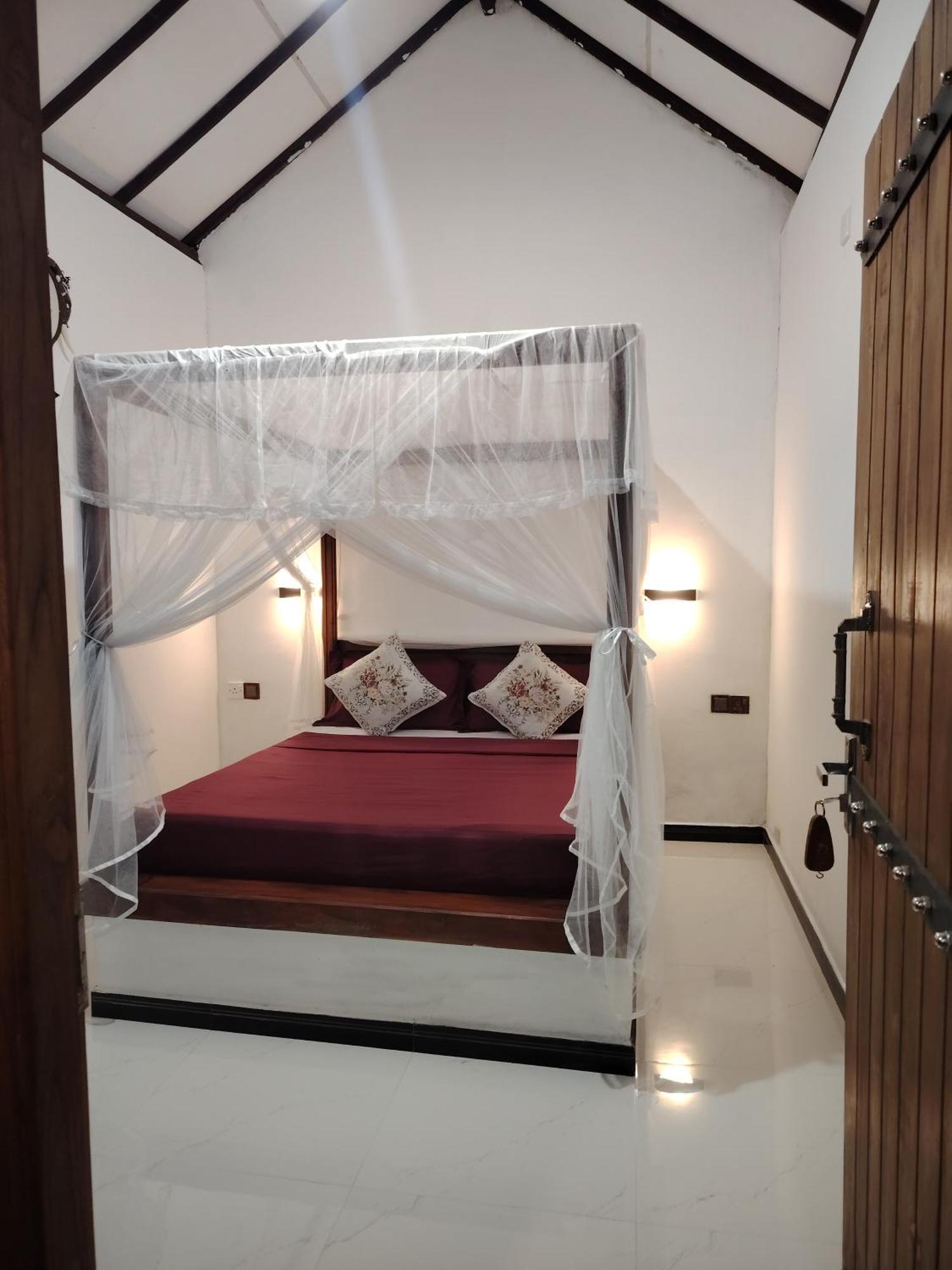 אודוואלאווה Peacock'S Paradise Safari Hostel מראה חיצוני תמונה