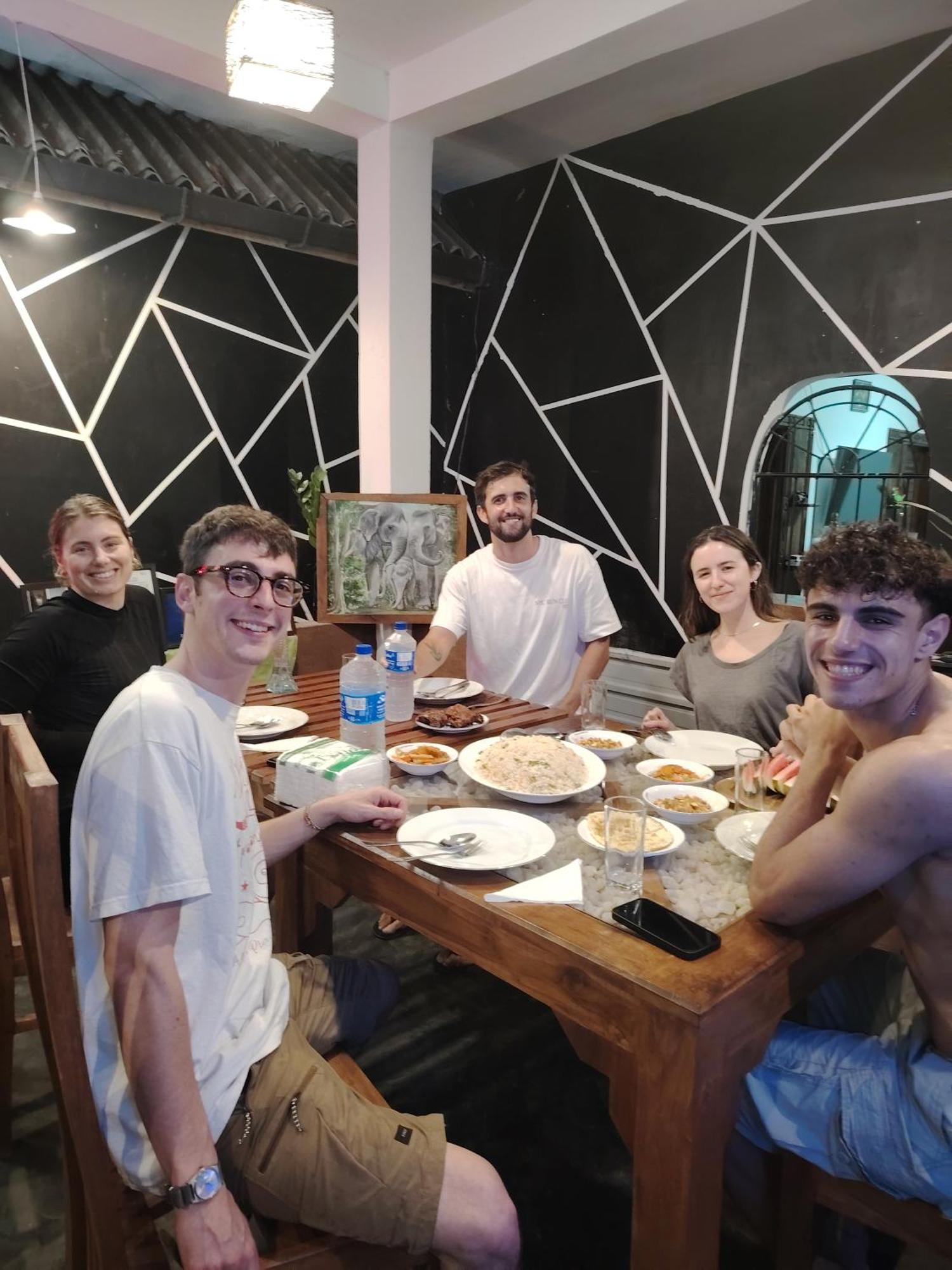 אודוואלאווה Peacock'S Paradise Safari Hostel מראה חיצוני תמונה